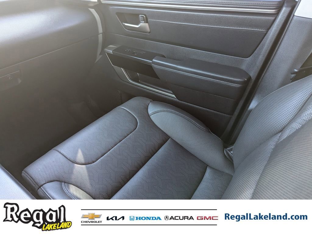 Used 2023 Toyota Tundra Limited image 13