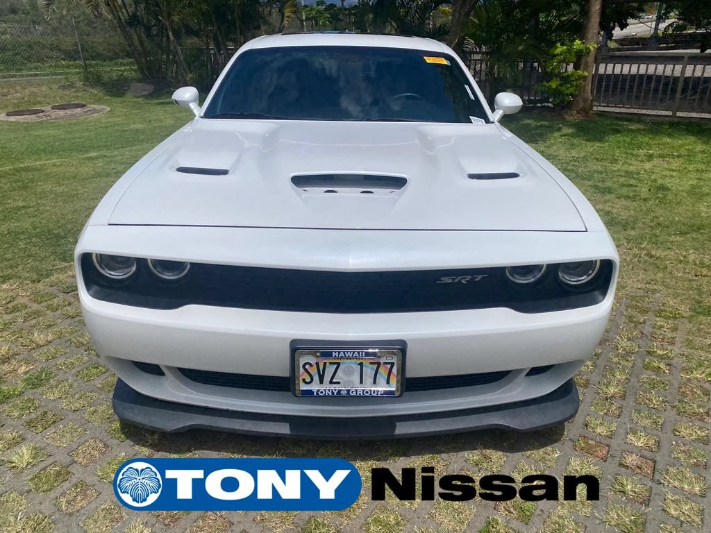 Used 2016 Dodge Challenger SRT Hellcat RWD image 2