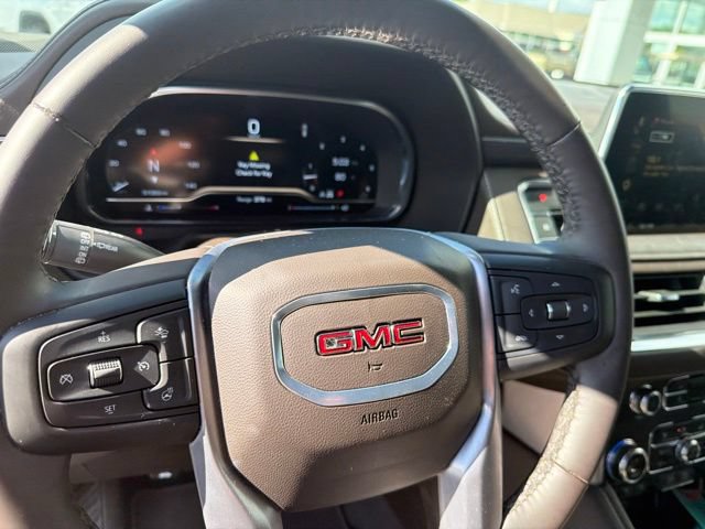 Used 2024 GMC Yukon SLT w/ SLT Luxury Package AWD/4WD image 49