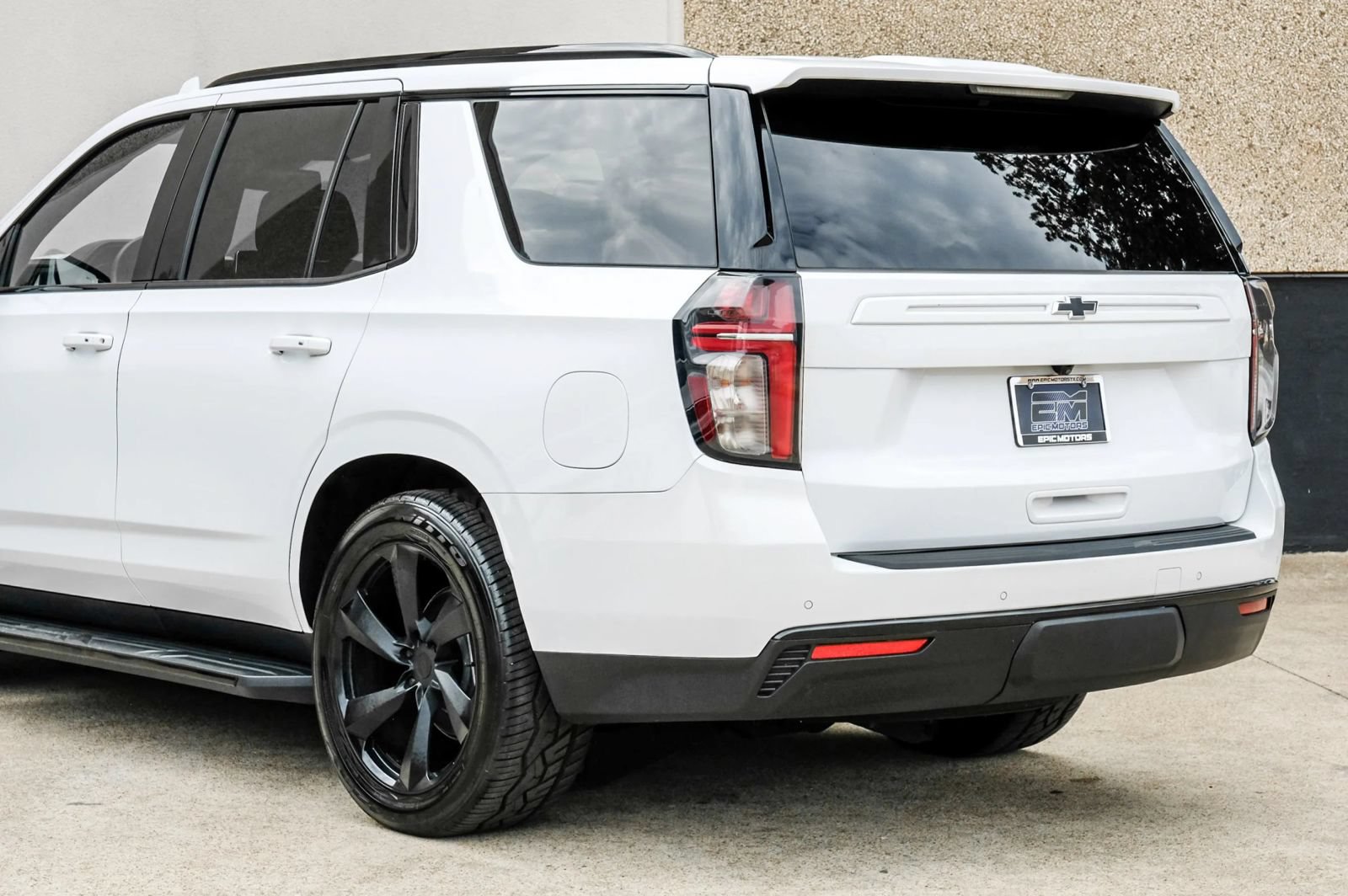 Used 2023 Chevrolet Tahoe RST w/ Luxury Package AWD/4WD image 14