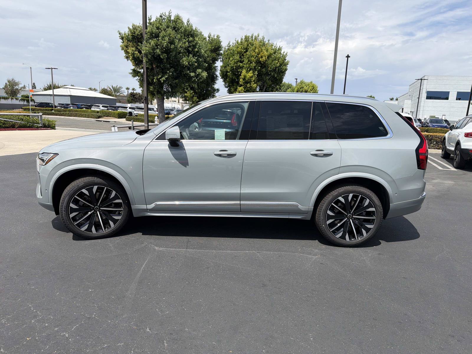 New 2027 Volvo XC90 B6 Plus AWD/4WD image 4