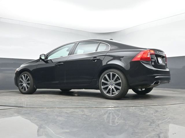 Used 2018 Volvo S60 T5 Inscription Platinum w/ Climate Package image 15