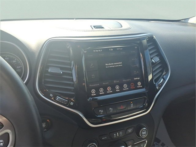 Used 2019 Jeep Cherokee Limited w/ Technology Group image 17
