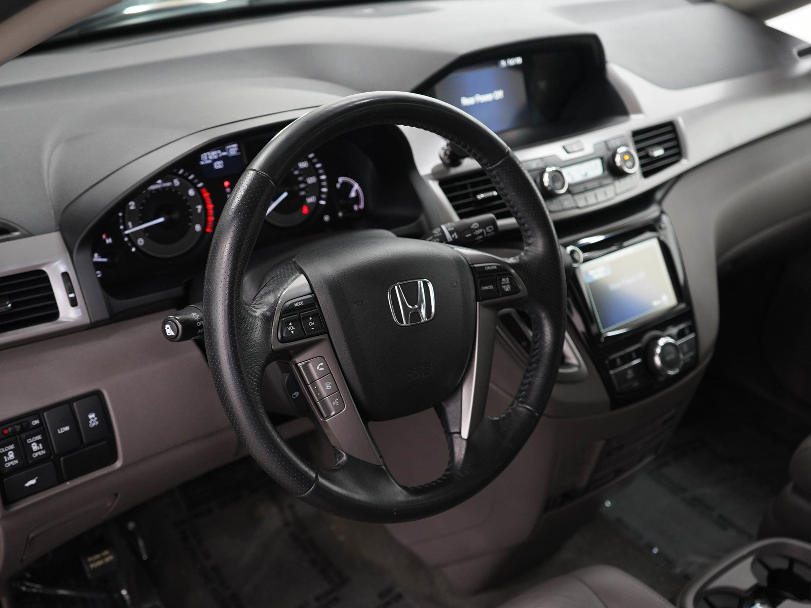 Used 2016 Honda Odyssey EX-L image 25