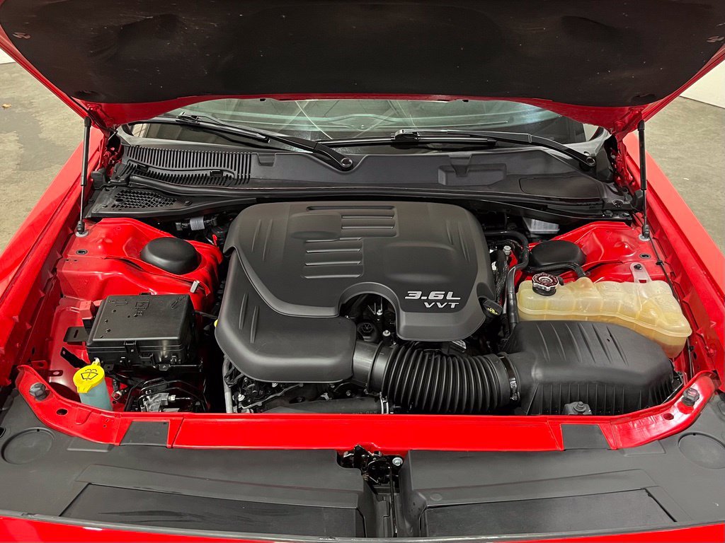 Used 2019 Dodge Challenger SXT w/ Blacktop Package AWD/4WD image 6