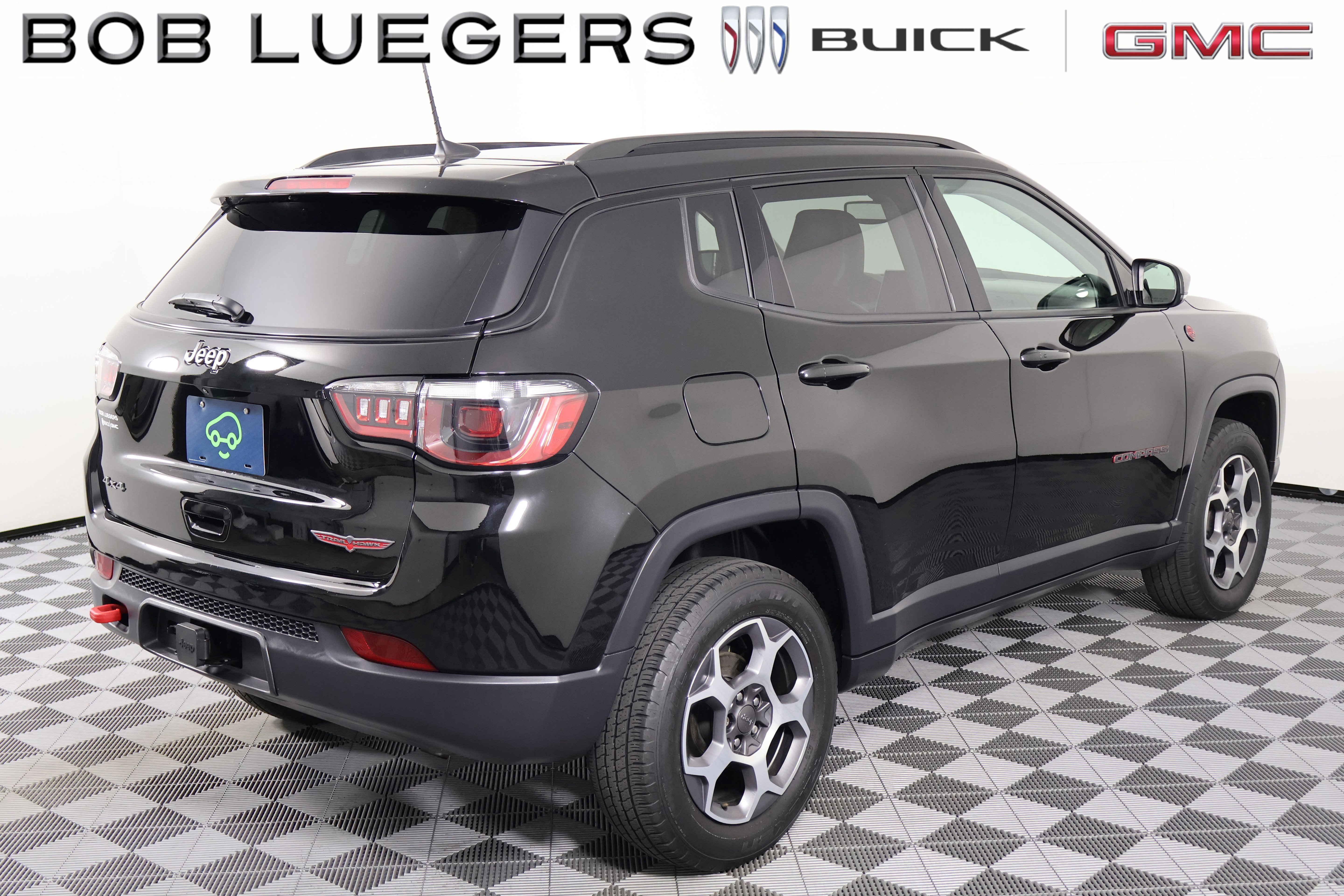 Used 2022 Jeep Compass Trailhawk w/ Sun and Sound Group AWD/4WD image 7
