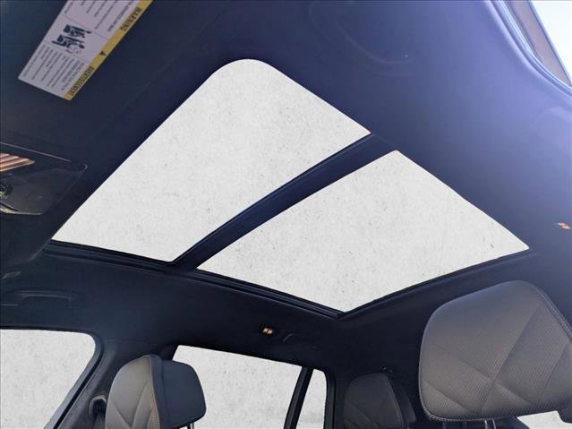 Used 2025 BMW X7 xDrive40i w/ M Sport Package image 16