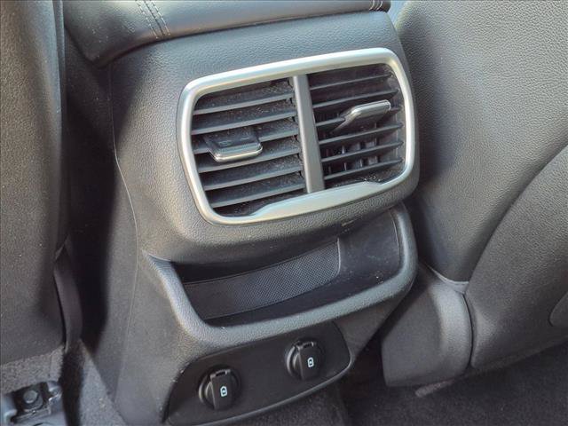 Used 2019 Hyundai Santa Fe Limited FWD image 16