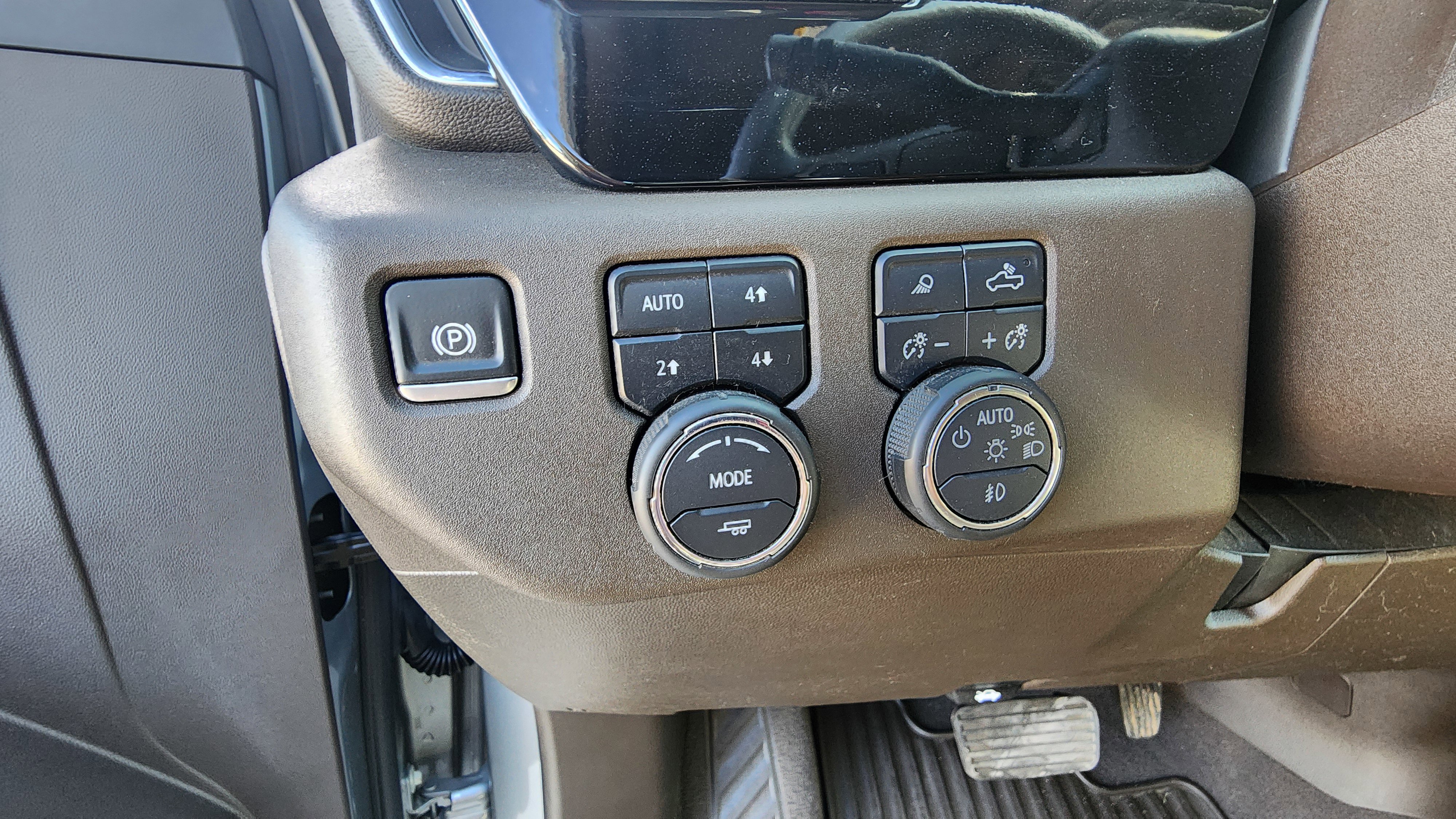 Certified 2025 Chevrolet Silverado 2500 LTZ image 14