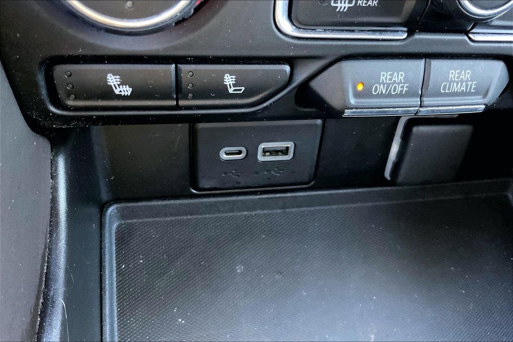 Used 2021 Chevrolet Tahoe Z71 w/ Z71 Off-Road Package image 32