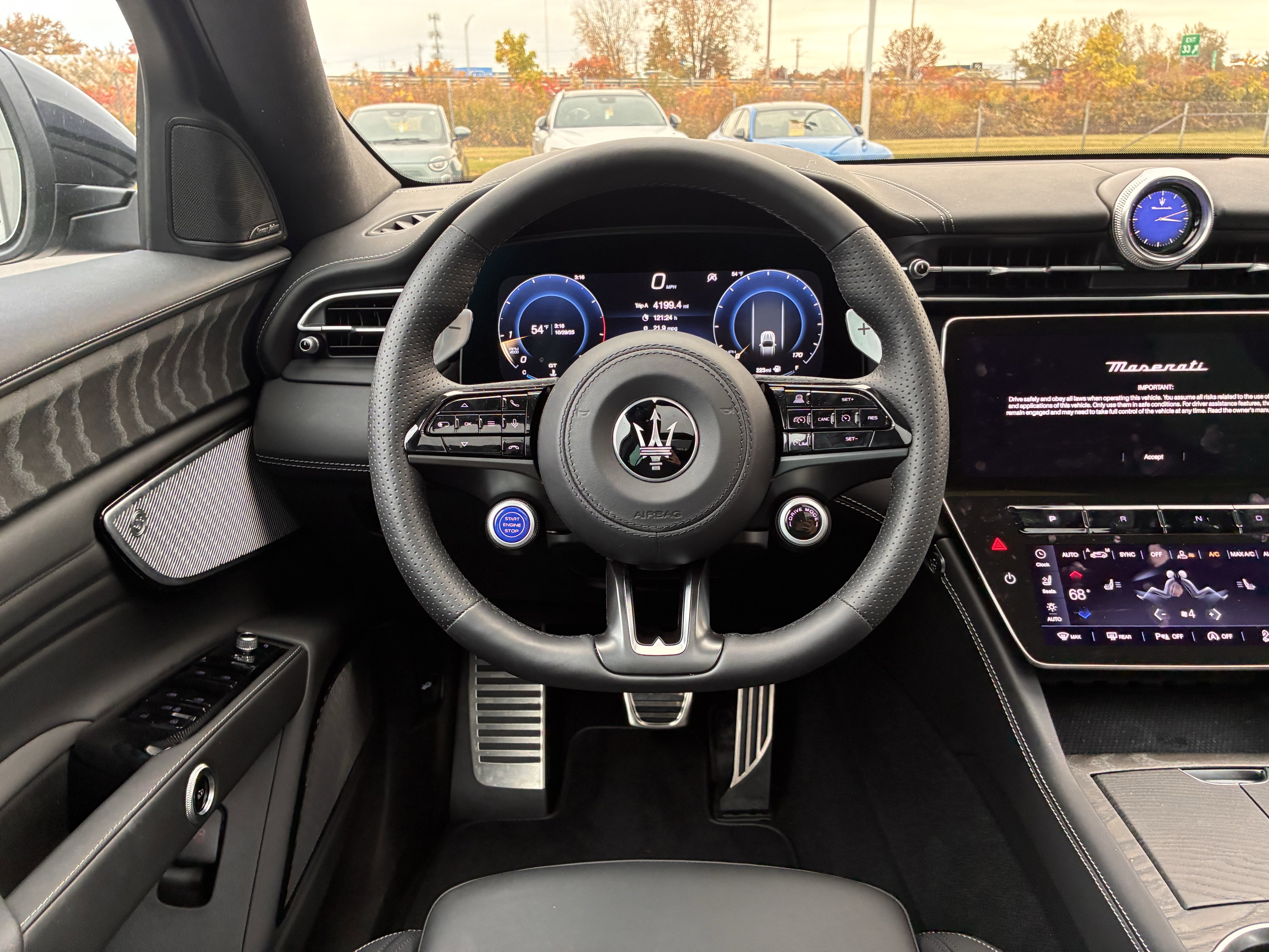New 2025 Maserati Grecale Modena image 17