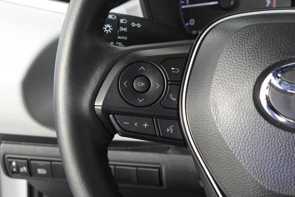 Used 2024 Toyota Corolla SE image 29