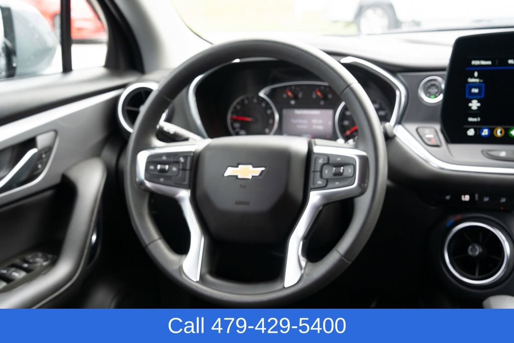 Used 2025 Chevrolet Blazer LT AWD/4WD image 32