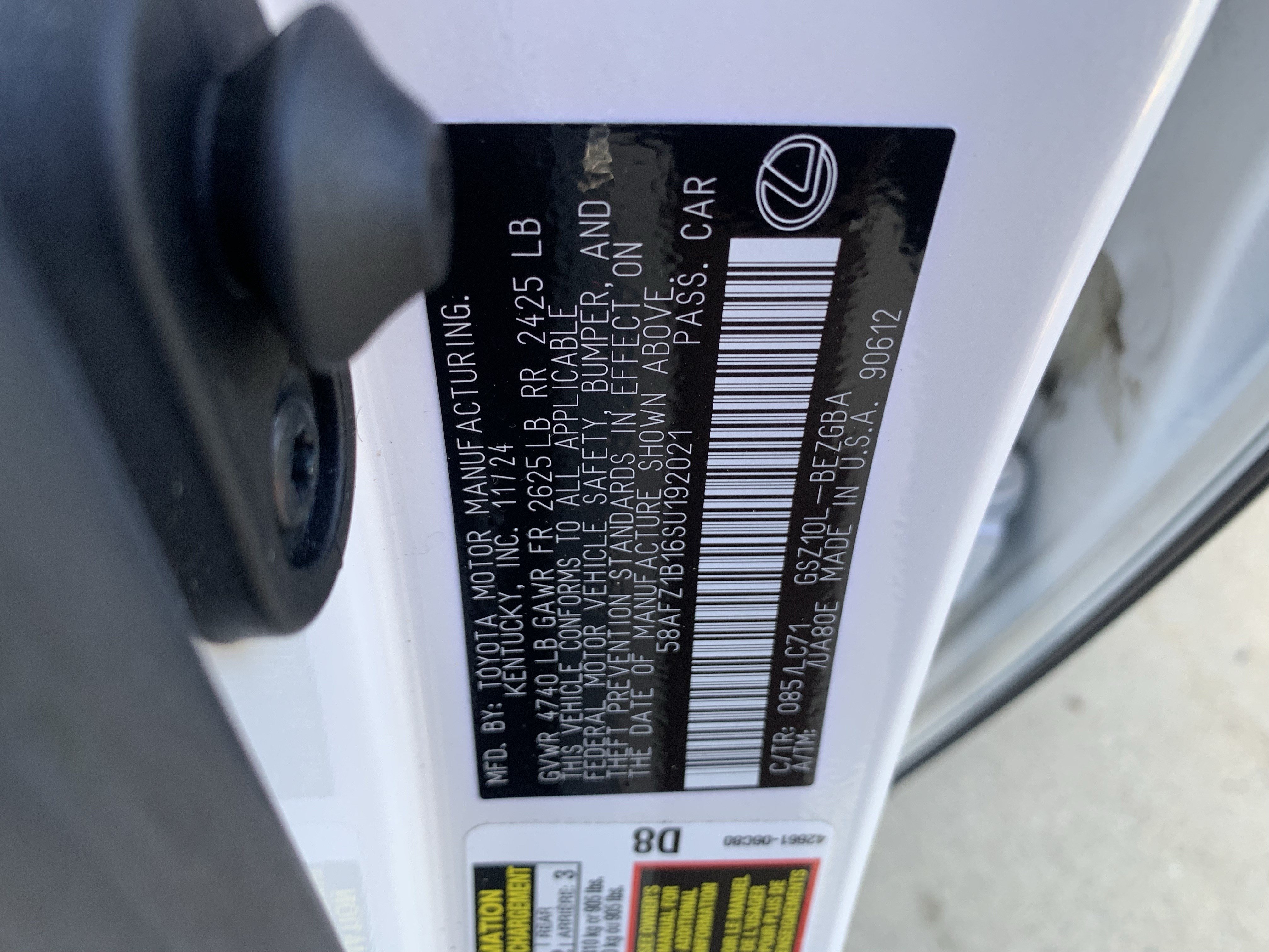 Used 2025 Lexus ES 350 Ultra Luxury FWD image 36