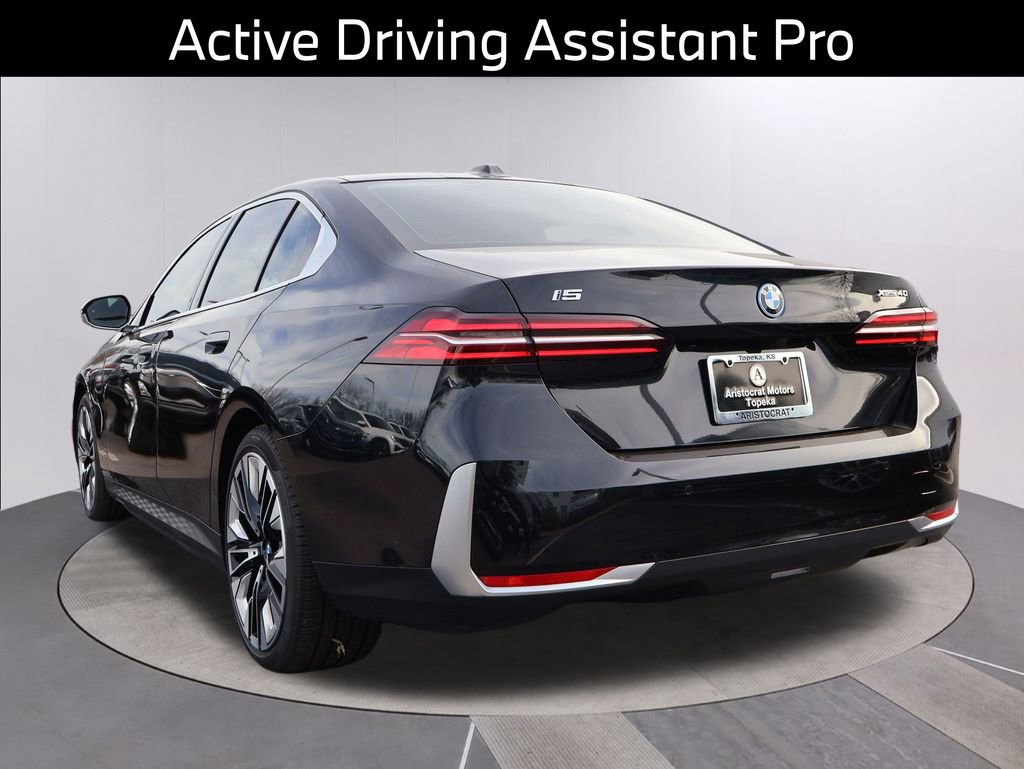 Certified 2025 BMW i5 xDrive40 w/ Premium Package image 7