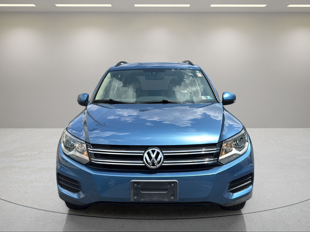 Used 2017 Volkswagen Tiguan S AWD/4WD image 2