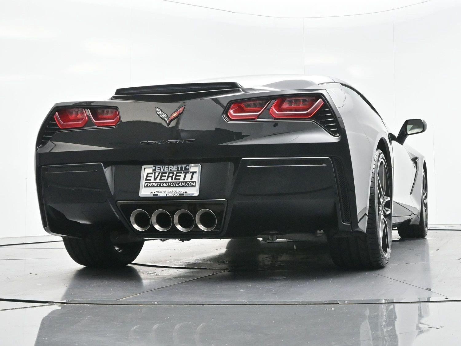 Used 2019 Chevrolet Corvette Stingray Coupe w/ Carbon Flash Badge Package RWD image 44