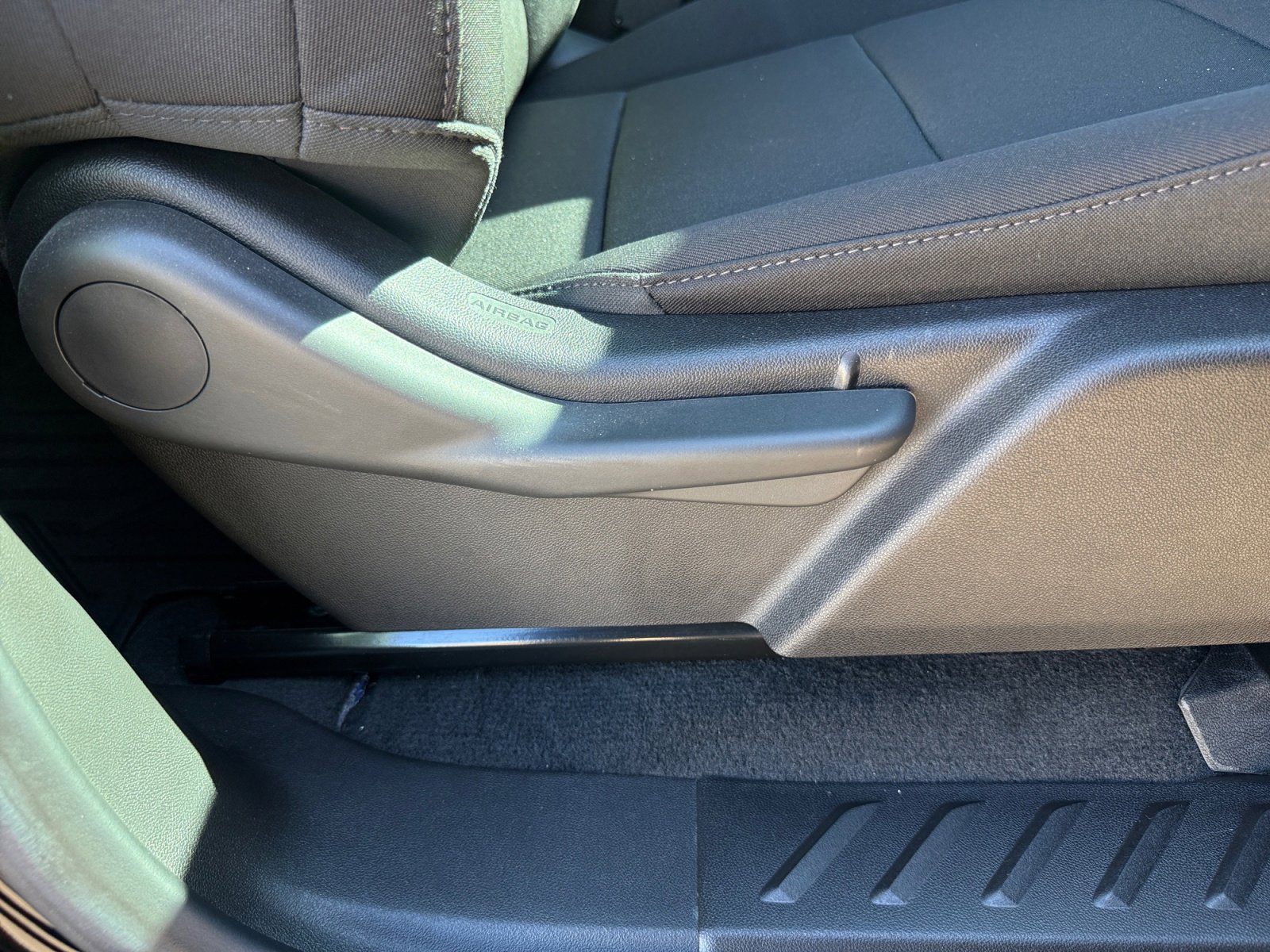 Used 2024 Chevrolet Colorado Trail Boss image 31