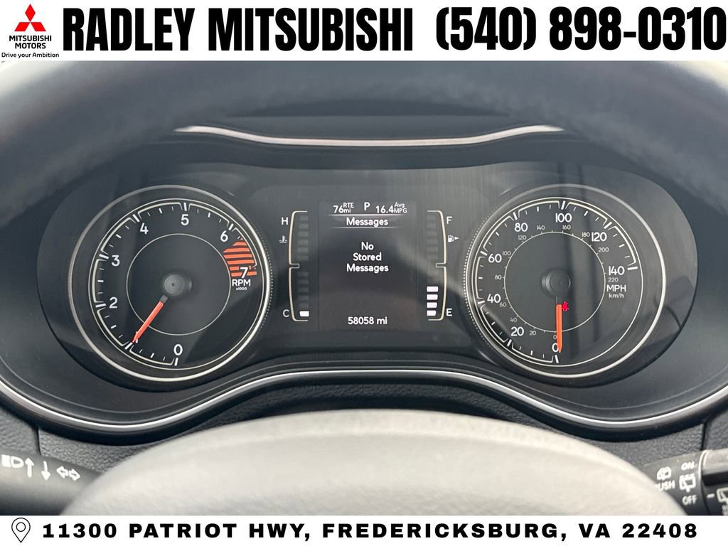 Used 2019 Jeep Cherokee Latitude Plus AWD/4WD image 7