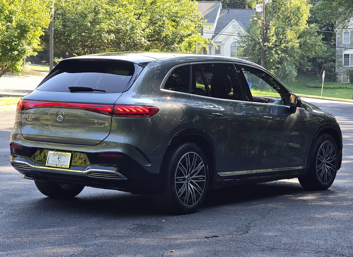 Used 2023 Mercedes-Benz EQS 580 4MATIC SUV image 6