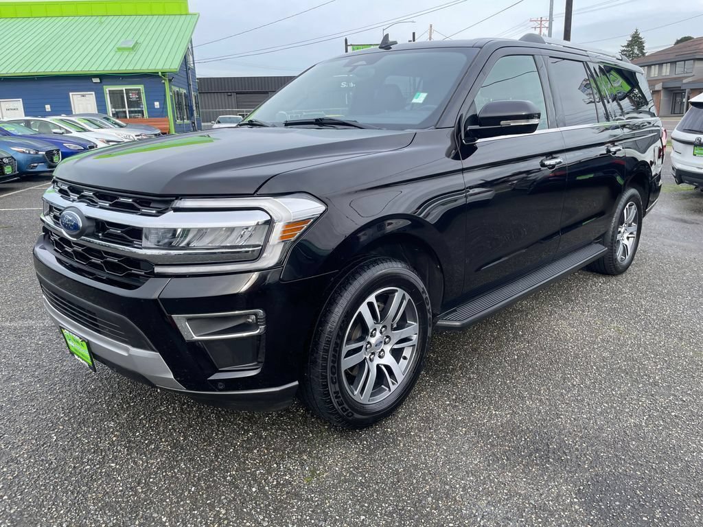 Used 2024 Ford Expedition Max Limited AWD/4WD image 3
