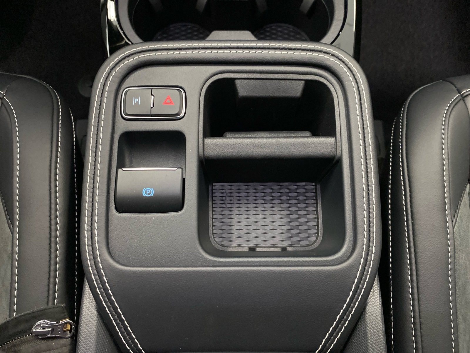 New 2025 Ford Mustang Mach-E GT w/ Bronze Appearance Package AWD/4WD image 25