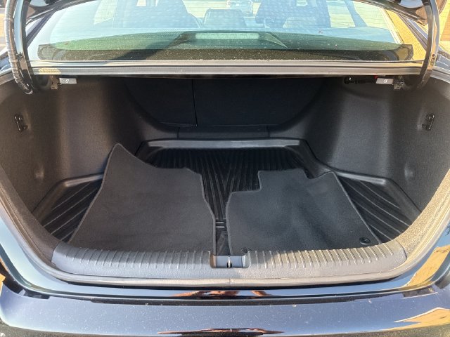 Used 2025 Honda Accord SE image 17