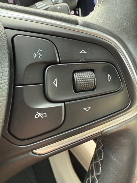 Used 2021 Buick Envision Avenir w/ Technology Package II image 43