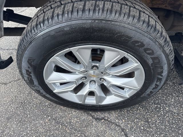 Used 2021 Chevrolet Silverado 1500 Custom w/ LPO, Dark Essentials Package image 25