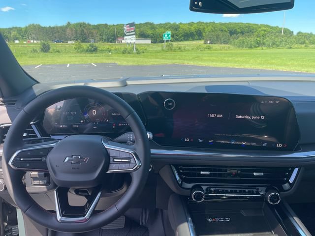 New 2026 Chevrolet Suburban RST w/ Comfort Package AWD/4WD image 13