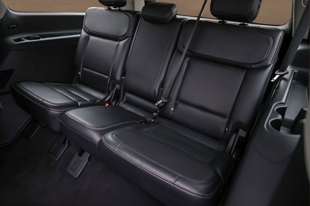 Used 2025 Ford Expedition Max Platinum AWD/4WD image 23