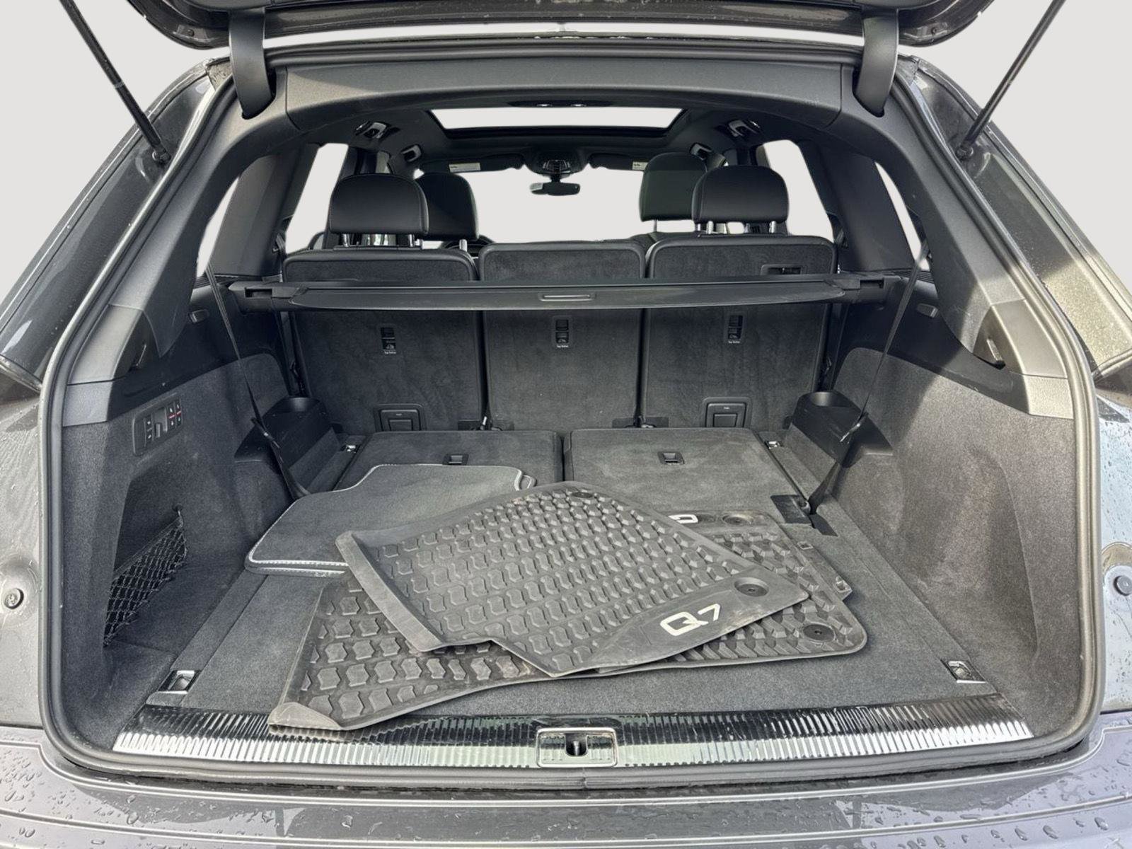 Certified 2025 Audi Q7 3.0T Prestige w/ Prestige Package AWD/4WD image 24