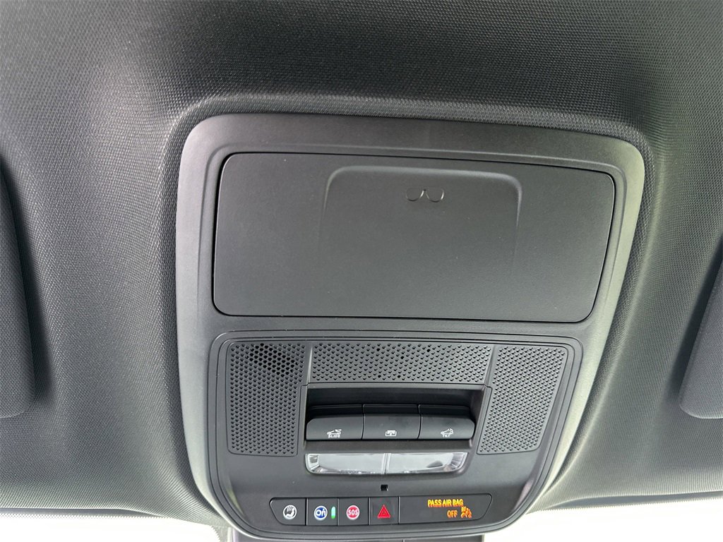 New 2025 Buick Enclave Sport Touring w/ Power Package image 29