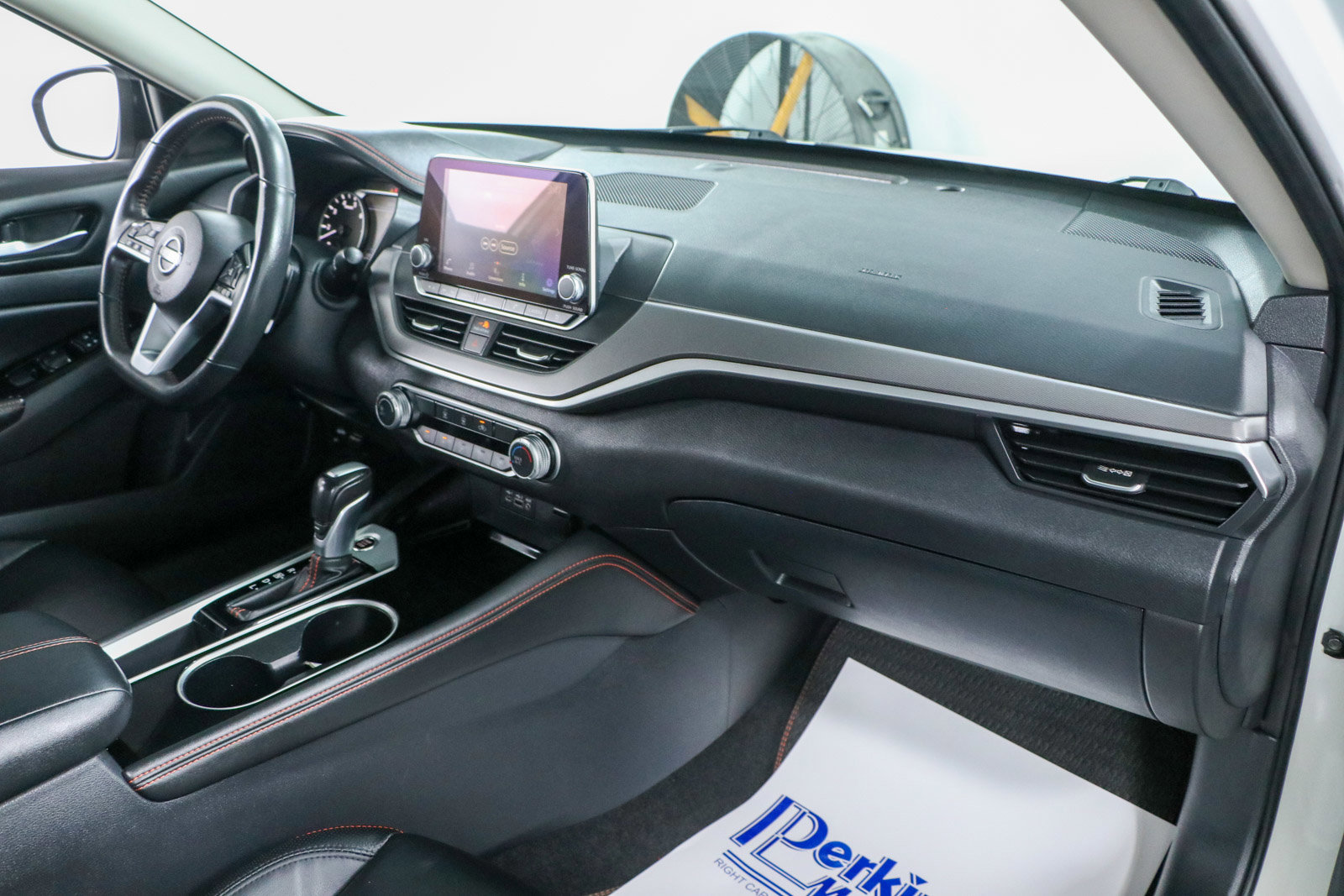 Used 2024 Nissan Altima 2.5 SR image 25