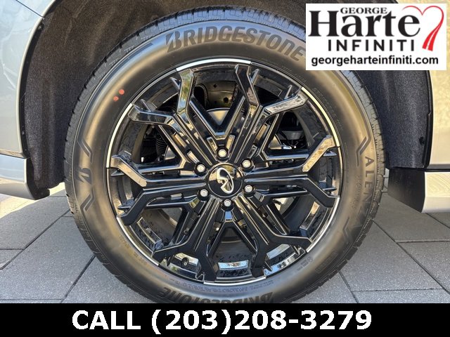 New 2026 INFINITI QX80 4WD image 9