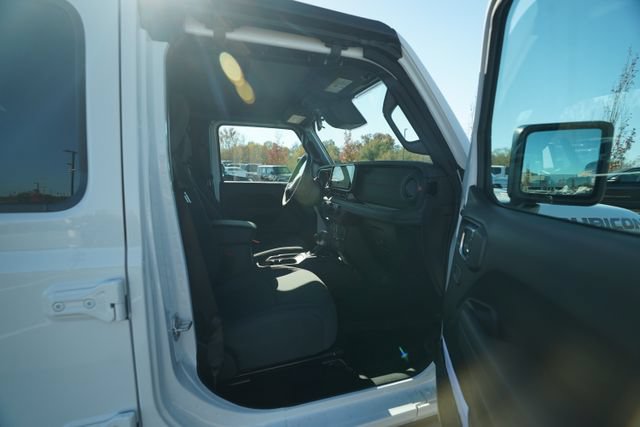 New 2026 Jeep Gladiator Rubicon AWD/4WD image 16