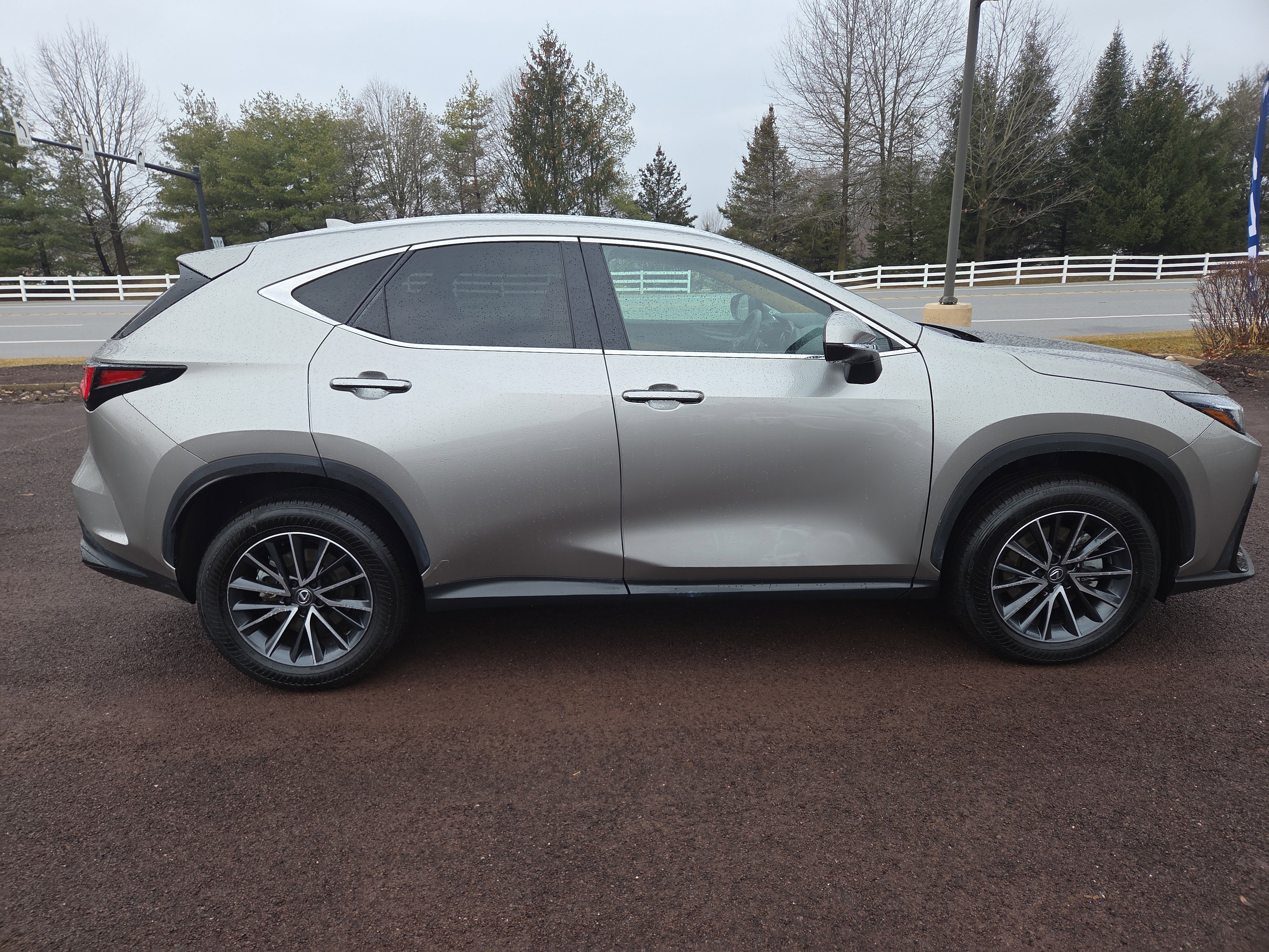Certified 2025 Lexus NX 350 AWD w/ Accessory Package (2T) image 2