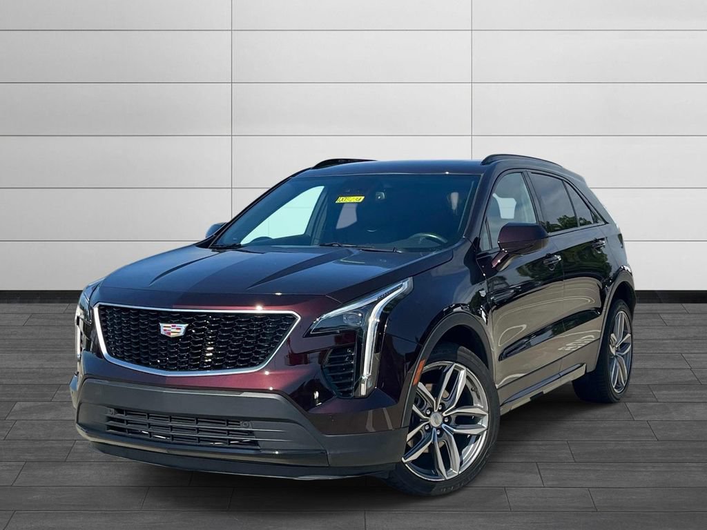 Used 2020 Cadillac XT4 Sport w/ Cold Weather Package FWD image 1
