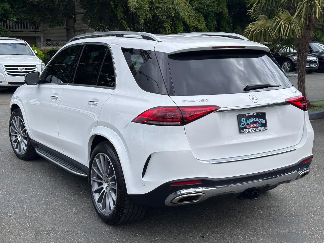 Used 2021 Mercedes-Benz GLE 450 4MATIC w/ AMG Line Exterior image 27