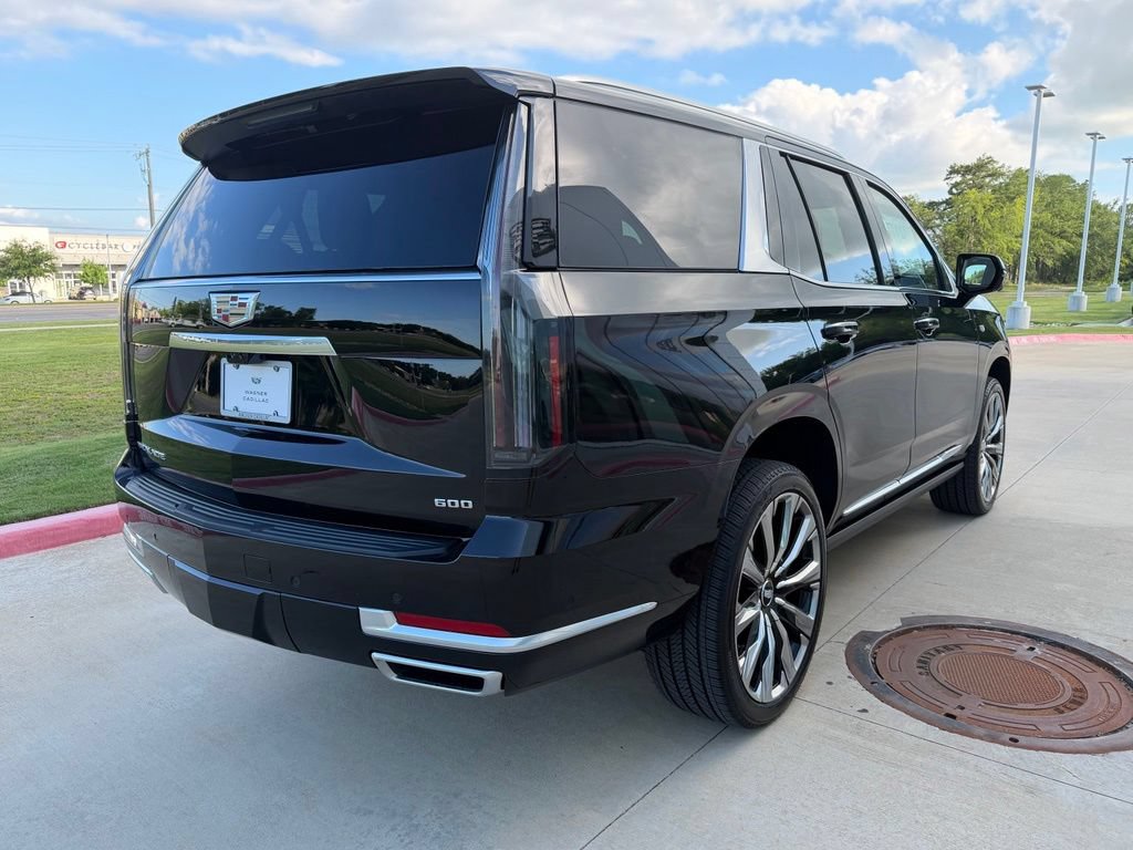 New 2026 Cadillac Escalade Luxury w/ Touring Package AWD/4WD image 6
