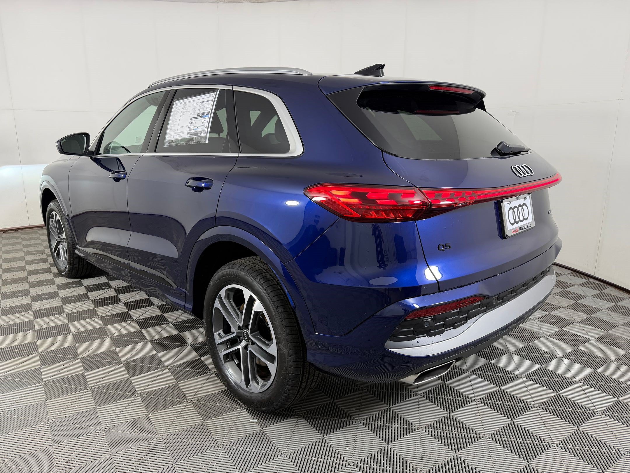 New 2026 Audi Q5 Premium Plus AWD/4WD image 3