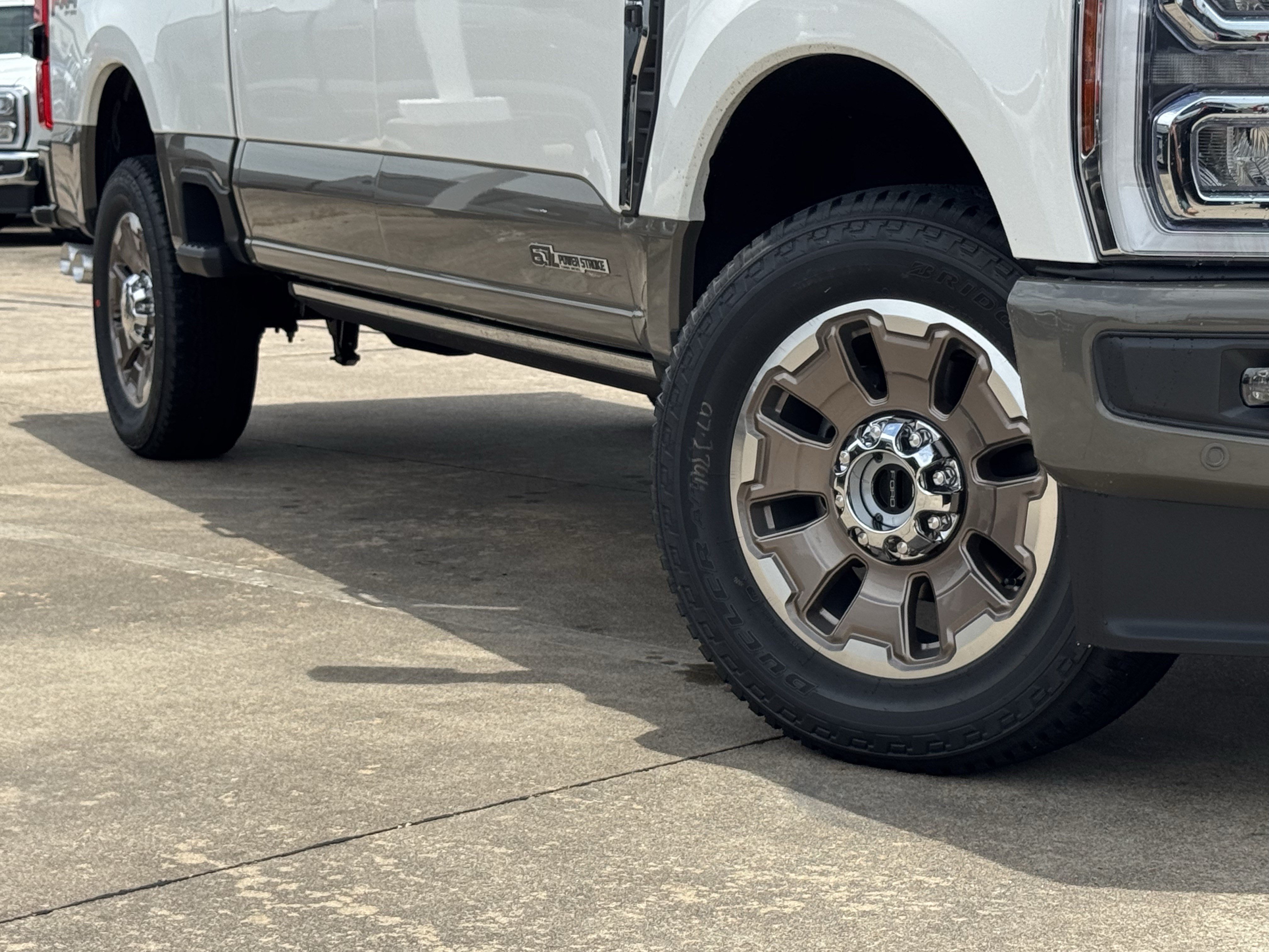 New 2026 Ford F250 King Ranch w/ FX4 Off-Road Package AWD/4WD image 3