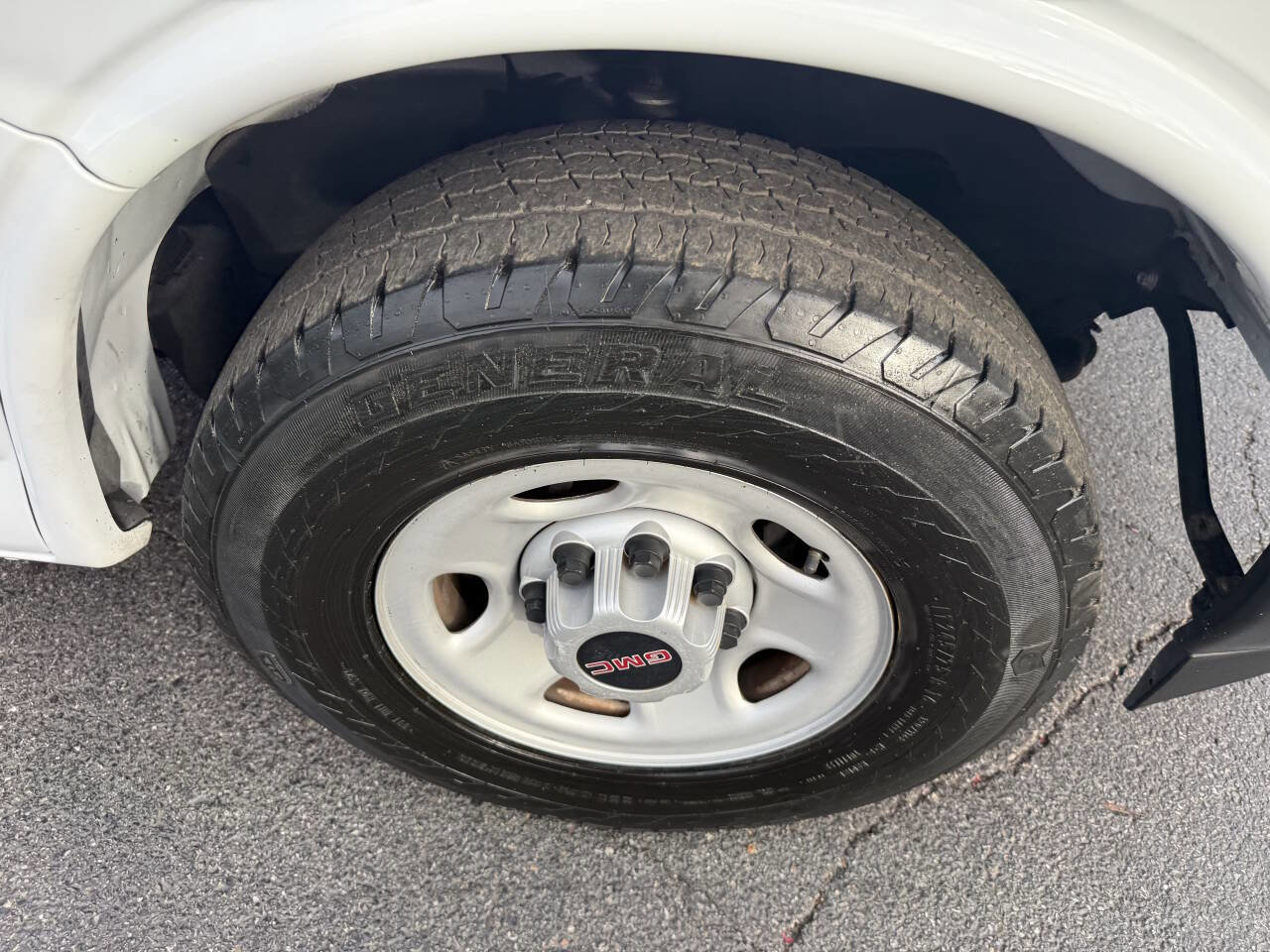 Used 2018 GMC Savana 3500 w/ Power Convenience Package image 12