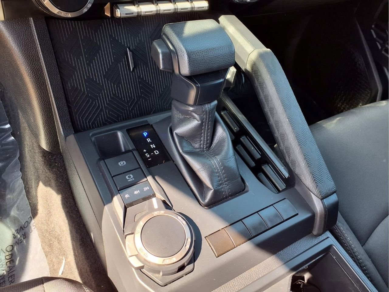 Certified 2025 Toyota Tacoma SR AWD/4WD image 21