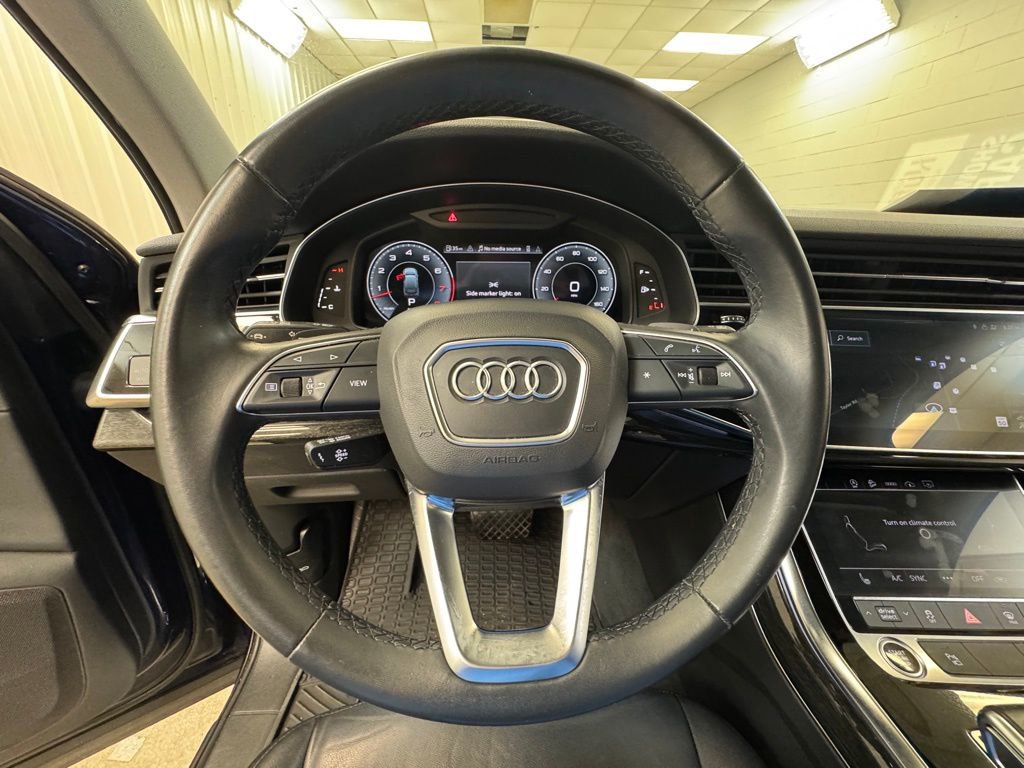 Used 2022 Audi Q7 3.0T Premium AWD/4WD image 36