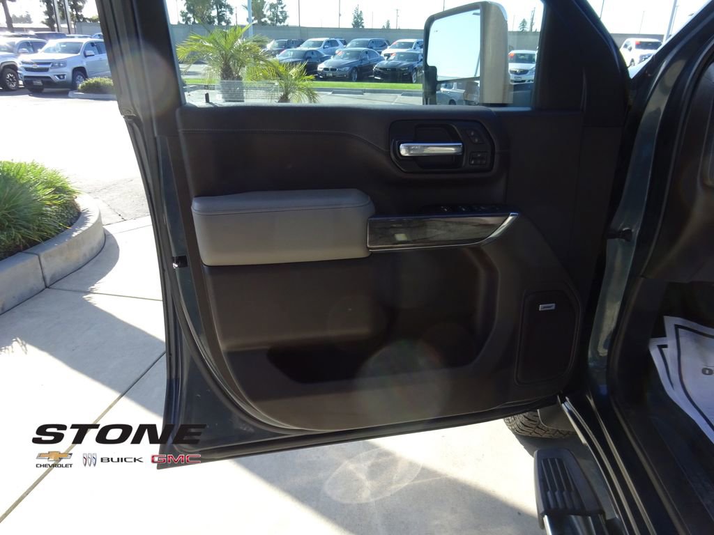 Used 2020 Chevrolet Silverado 3500 LTZ w/ LTZ Premium Package image 25