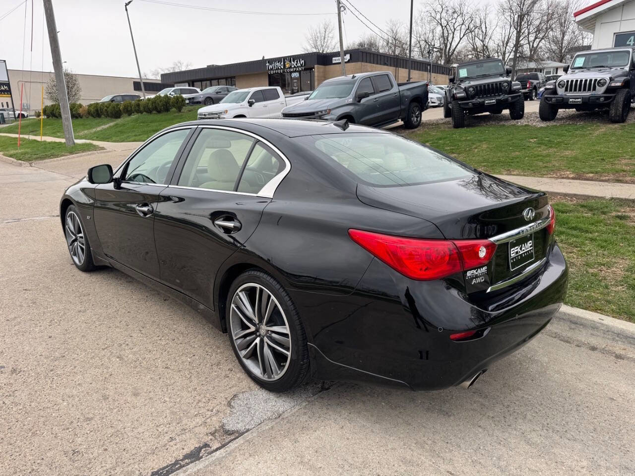 Used 2014 INFINITI Q50 Premium w/ Technology Package image 3