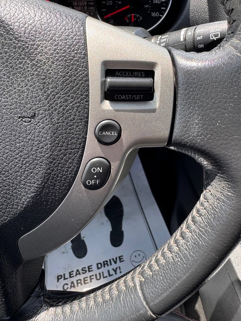 Used 2012 Nissan Rogue SL FWD image 27