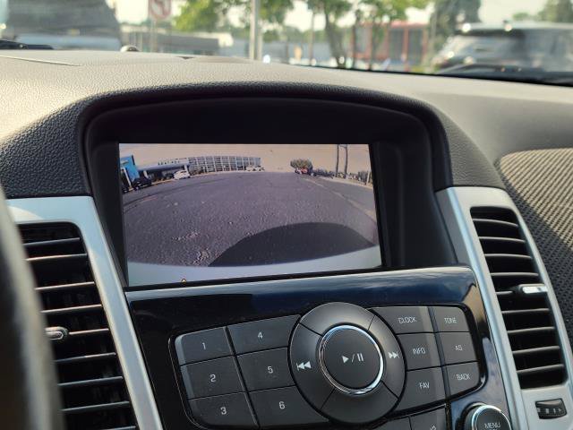 Used 2014 Chevrolet Cruze LT w/ Technology Package FWD image 20