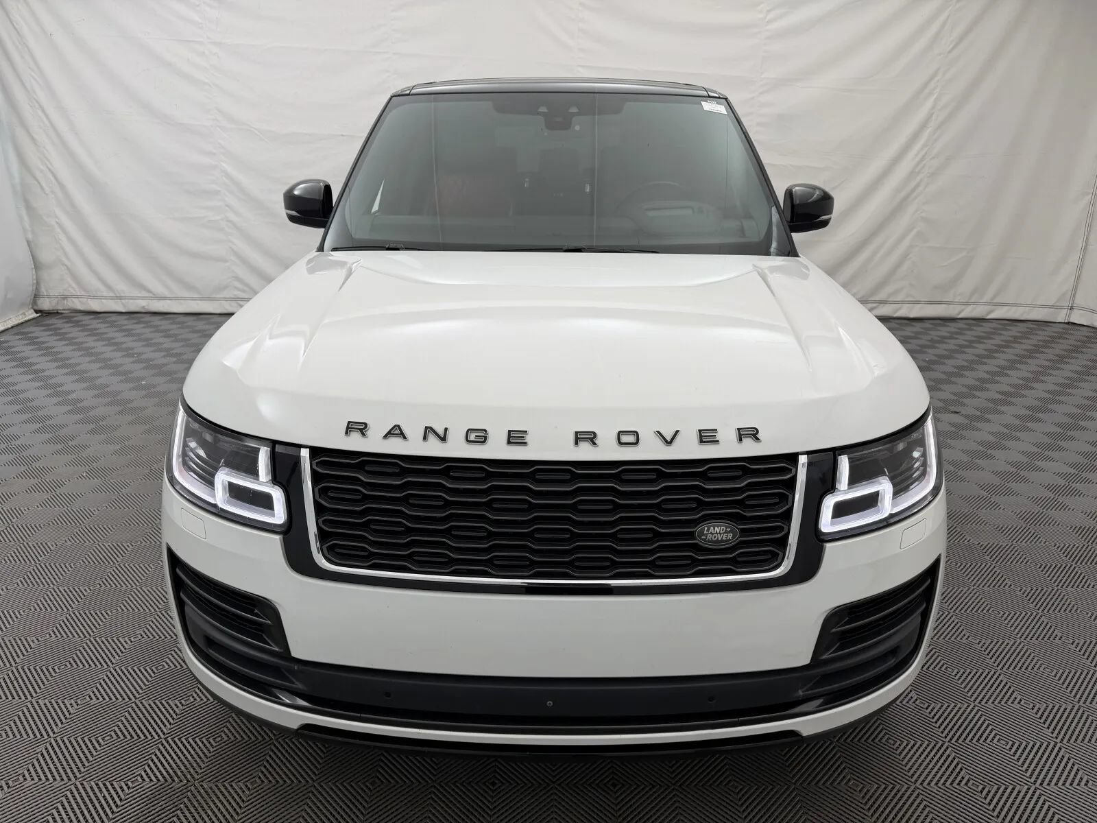 Used 2018 Land Rover Range Rover SV Autobiography Dynamic AWD/4WD image 3